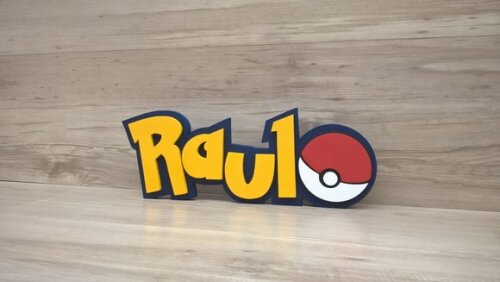 Nome em MDF - Peça de mesa Tema POKEMON - Raul - 13 cm