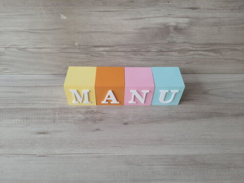 Nomes em Cubos - Mod. Clássico - 6 x 6 x 6 cm - 4 Letras