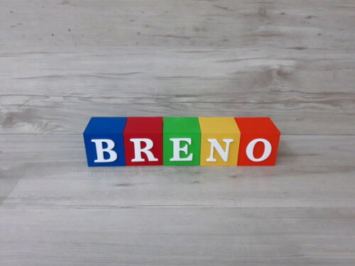 Nomes em Cubos - Mod. Clássico - 6 x 6 x 6 cm - 5 Letras
