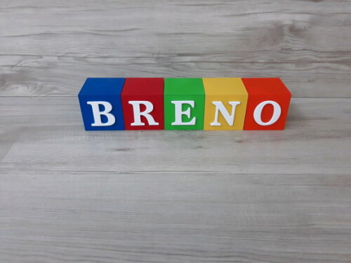 Nomes em Cubos - Mod. Clássico - 6 x 6 x 6 cm - 5 Letras