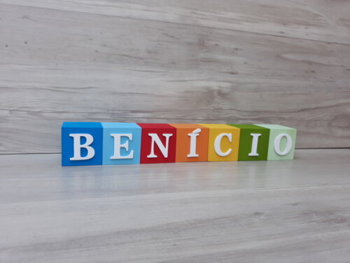 Nomes em Cubos - Mod. Clássico - 6 x 6 x 6 cm - 7 Letras