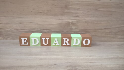 Nomes em Cubos - Mod. Clássico - 6 x 6 x 6 cm - 7 Letras