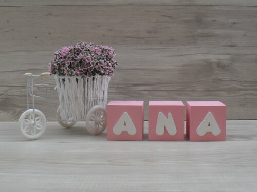Nomes em Cubos - Mod. Infantil - 6 x 6 x 6 cm - 3 Letras