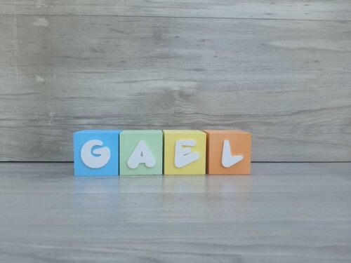 Nomes em Cubos - Mod. Infantil - 6 x 6 x 6 cm - 4 Letras