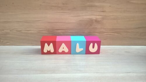 Nomes em Cubos - Mod. Infantil - 6 x 6 x 6 cm - 4 Letras