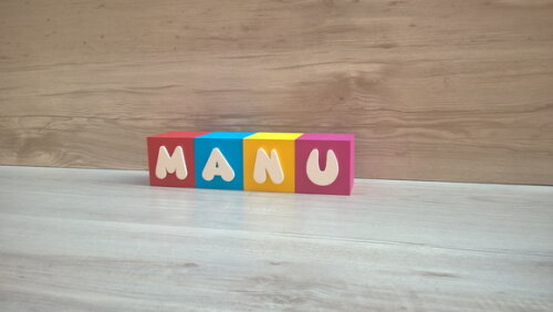 Nomes em Cubos - Mod. Infantil - 6 x 6 x 6 cm - 4 Letras