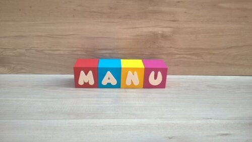 Nomes em Cubos - Mod. Infantil - 6 x 6 x 6 cm - 4 Letras