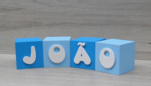 Nomes em Cubos - Mod. Infantil - 6 x 6 x 6 cm - 4 Letras