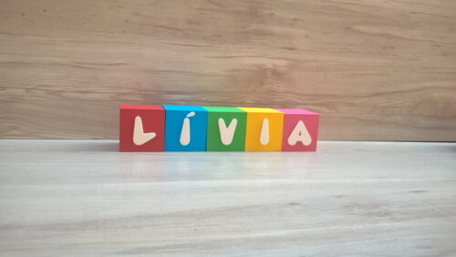 Nomes em Cubos - Mod. Infantil - 6 x 6 x 6 cm - 5 Letras