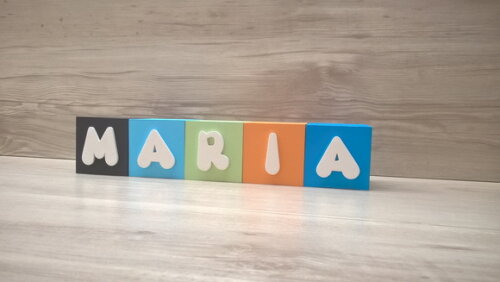 Nomes em Cubos - Mod. Infantil - 6 x 6 x 6 cm - 5 Letras