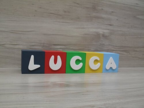 Nomes em Cubos - Mod. Infantil - 6 x 6 x 6 cm - 5 Letras