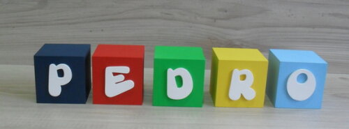 Nomes em Cubos - Mod. Infantil - 6 x 6 x 6 cm - 5 Letras