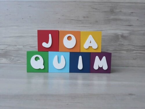 Nomes em Cubos - Mod. Infantil - 6 x 6 x 6 cm - 7 Letras