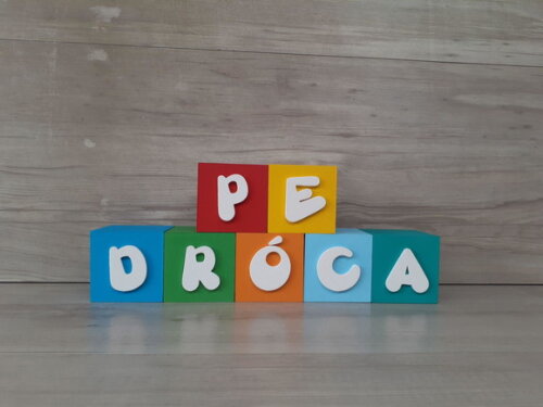Nomes em Cubos - Mod. Infantil - 6 x 6 x 6 cm - 7 Letras