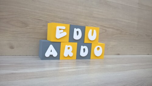 Nomes em Cubos - Mod. Infantil - 6 x 6 x 6 cm - 7 Letras