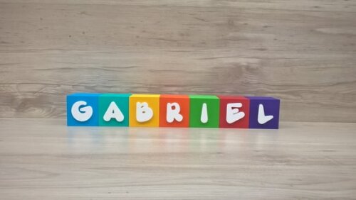 Nomes em Cubos - Mod. Infantil - 6 x 6 x 6 cm - 7 Letras