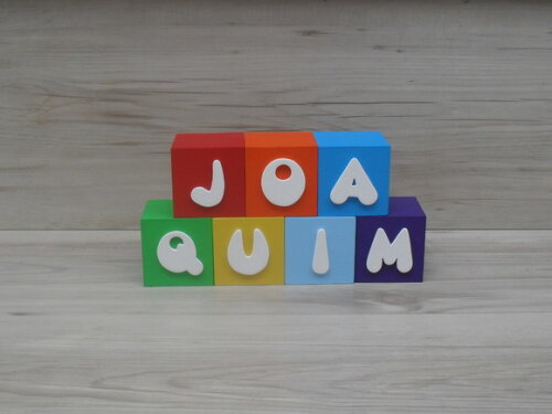Nomes em Cubos - Mod. Infantil - 6 x 6 x 6 cm - 7 Letras