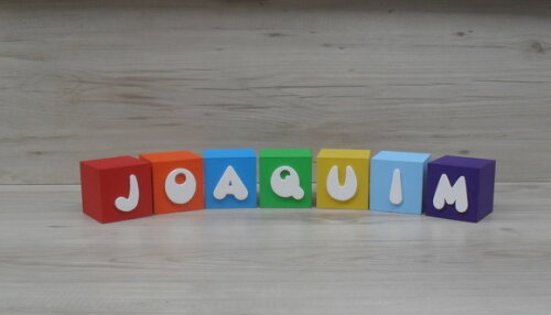 Nomes em Cubos - Mod. Infantil - 6 x 6 x 6 cm - 7 Letras
