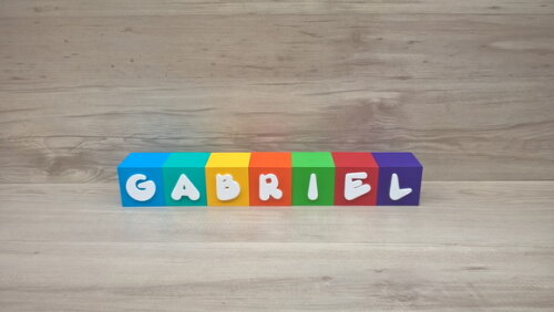 Nomes em Cubos - Mod. Infantil - 6 x 6 x 6 cm - 7 Letras