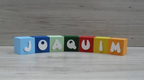 Nomes em Cubos - Mod. Infantil - 6 x 6 x 6 cm - 7 Letras
