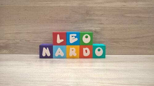 Nomes em Cubos - Mod. Infantil - 6 x 6 x 6 cm - 8 Letras