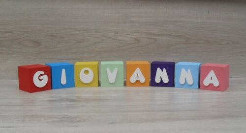 Nomes em Cubos - Mod. Infantil - 6 x 6 x 6 cm - 8 Letras