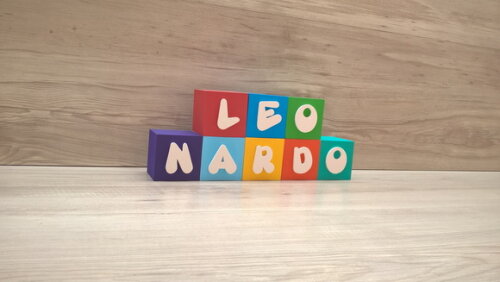 Nomes em Cubos - Mod. Infantil - 6 x 6 x 6 cm - 8 Letras