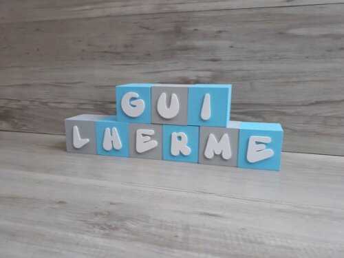Nomes em Cubos - Mod. Infantil - 6 x 6 x 6 cm - 9 Letras
