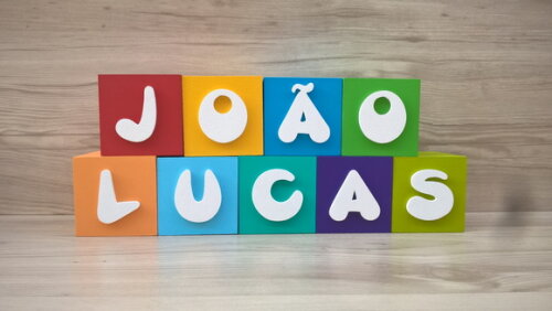 Nomes em Cubos - Mod. Infantil - 6 x 6 x 6 cm - 9 Letras