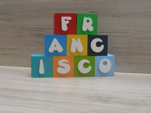 Nomes em Cubos - Mod. Infantil - 6 x 6 x 6 cm - 9 Letras