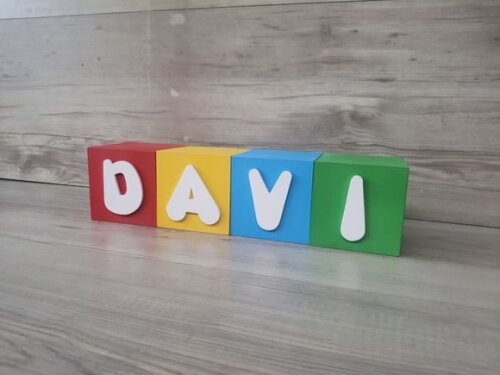 Nomes em Cubos - Mod. Infantil - 8 x 8 x 8 cm - 4 Letras