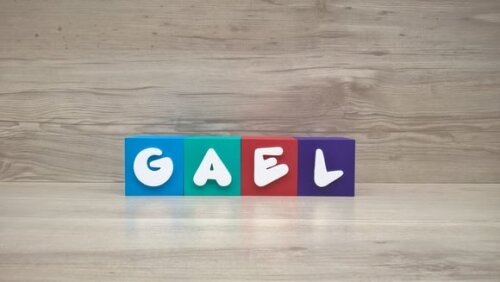 Nomes em Cubos - Mod. Infantil - 8 x 8 x 8 cm - 4 Letras