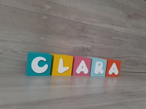 Nomes em Cubos - Mod. Infantil - 8 x 8 x 8 cm - 5 Letras