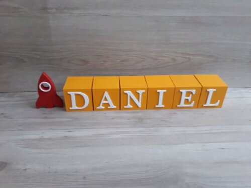 Nomes em Cubos - Mod. Infantil - 8 x 8 x 8 cm - 6 Letras