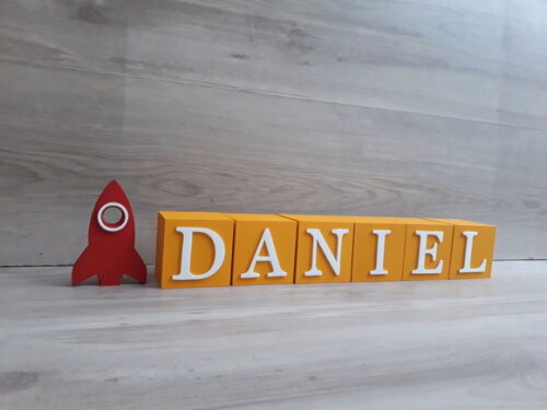 Nomes em Cubos - Mod. Infantil - 8 x 8 x 8 cm - 6 Letras