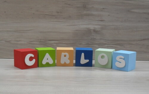 Nomes em Cubos - Mod. Infantil - 8 x 8 x 8 cm - 6 Letras