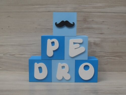 Nomes em Cubos - Mod. Infantil - 8 x 8 x 8 cm - 6 Letras