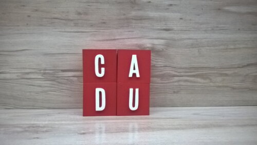Nomes em Cubos - Mod. Youtube - 6 x 6 x 6 cm - 4 Letras