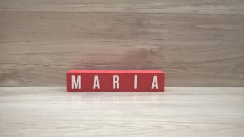 Nomes em Cubos - Mod. Youtube - 6 x 6 x 6 cm - 5 Letras