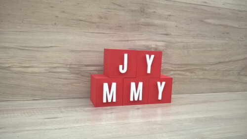 Nomes em Cubos - Mod. Youtube - 6 x 6 x 6 cm - 5 Letras