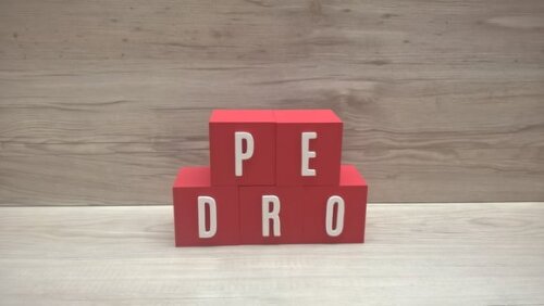 Nomes em Cubos - Mod. Youtube - 6 x 6 x 6 cm - 5 Letras
