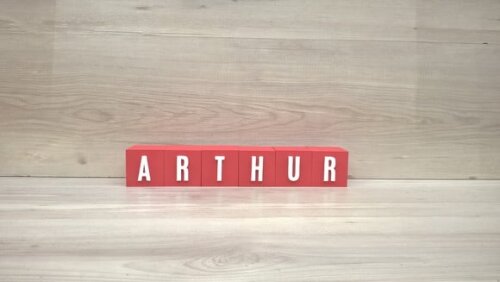 Nomes em Cubos - Mod. Youtube - 6 x 6 x 6 cm - 6 Letras