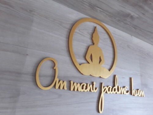Om Mani Padme Hum - Mantra (parede) + Escultura Buda