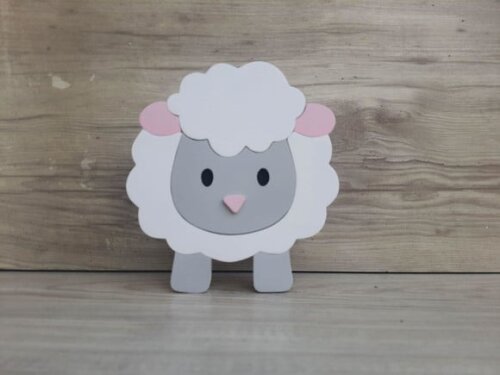Ovelha de Mesa em mdf - Decoração Fazendinha - 15 cm