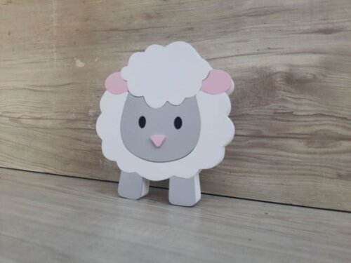 Ovelha de Mesa em mdf - Decoração Fazendinha - 15 cm