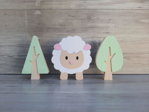 Ovelha de Mesa em mdf (decoração Fazendinha) + Árvores 15 cm