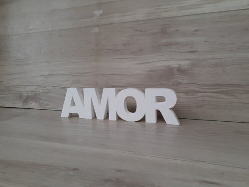 Palavra de mesa em MDF - AMOR