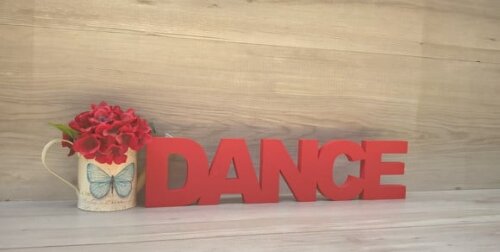 Palavra de mesa MDF - DANCE