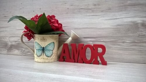 Palavra decorativa AMOR - linha BK