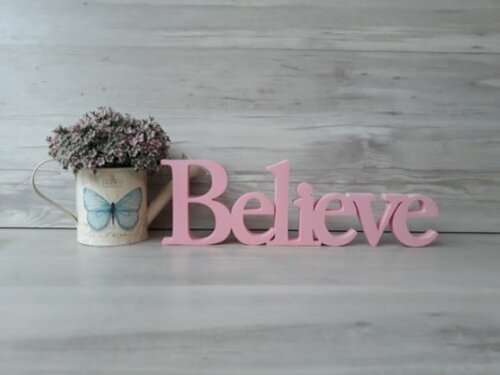 Palavra Decorativa Believe Mod. BS
